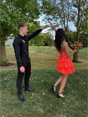 Orange Prom Sherri Hill Dress thumbnail 3