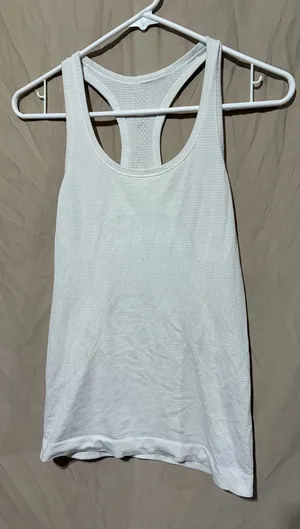 Lululemon tank top thumbnail 1
