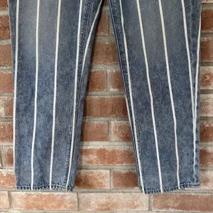 American Eagle Striped Mom Jeans Size 4 thumbnail 2
