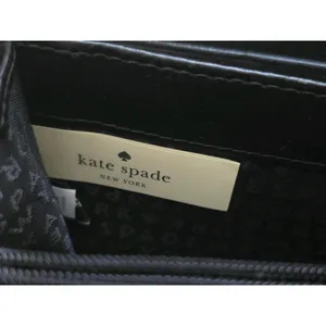 Kate Spade New York Wallet Black Pebble Leather Clamshell Zip Around Card Holder thumbnail 4