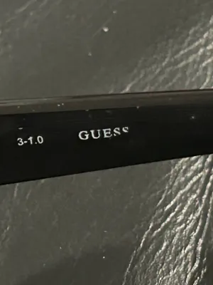 Guess Black Cat-Eye Sunglasses with Pink Corner Accents thumbnail 10