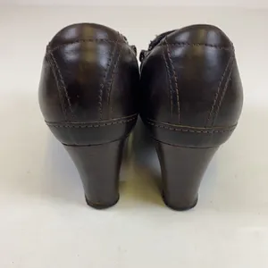 Clarks Artisan Brown Leather High Heel Clogs Size 8.5 A3‎ thumbnail 7