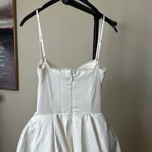HOUSE OF CB XS A-C Mademoiselle White Tulle Midi Dress NWOT thumbnail 8