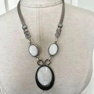 White silver tone pendant necklace thumbnail 2