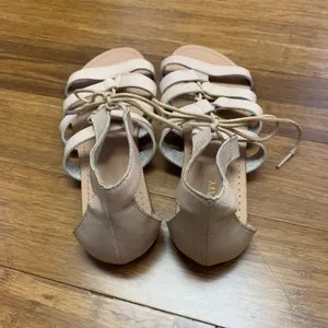Old Navy Womens Beige Lace Up Gladiator‎ Strappy Flat Sandals Size 9 New Summer thumbnail 2