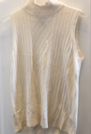 FINAL MARKDOWN Ladies Evan picone knit top medium thumbnail 1