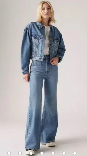 Levi's Women's Ribcage Bell Bottom Jeans sz.26 thumbnail 1