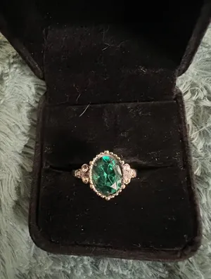 Gorgeous Stainless Steel Silver with Faux Emerald Ring Size 7 thumbnail 1