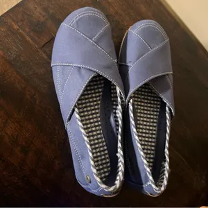NWOT Mozo Women's The Sport Slip Oil Resistant Work Dress Shoes 3741 Blue Sz 8.5 thumbnail 4