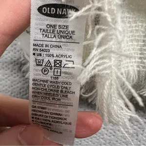 ⭐️ Old Navy Cream Grey Oversized Soft Fringe Plaid Print Scarf NWT thumbnail 2