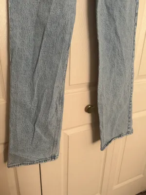 Abercrombie 90’s relaxed high rise curve love light wash denim jeans 2 /26 long thumbnail 6
