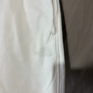 North face joggers thumbnail 2