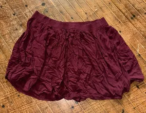 Brandy Melville maroon O/S flowy gathered elastic waist mini skirt thumbnail 1