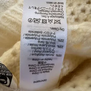 Madewell Diamond-Stitch Crewneck Crop Sweater in Cream thumbnail 7