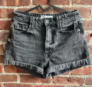 Zara Gray Washed High-Rise Black Denim Shorts Jorts 100% Cotton Size 6 thumbnail 1