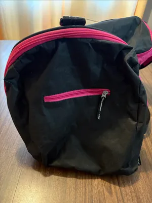 Protege Black and Magenta Duffel Bag thumbnail 3