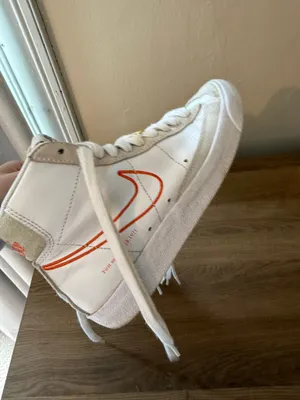 Women’s Nike Mid Blazer 77 thumbnail 3