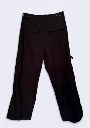 Universal Threads Black Cargo Pants thumbnail 2