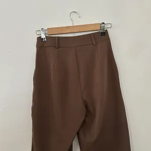 Princess Polly Women's Brown trousers EUC thumbnail 5