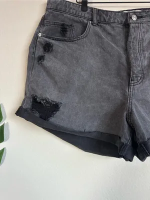 Free People Curvy Black Wash Distressed Jeans Shorts thumbnail 3