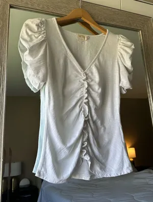 Nation LTD 100% Pima Cotton White Short Sleeve Ruffle Blouse Size XS thumbnail 1