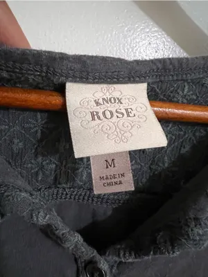 Knox Rose Women Medium Off Grey Boho Indie Prairie Chic Cottagecore Henley Top thumbnail 5
