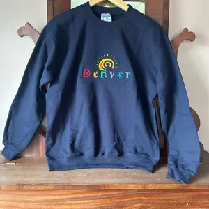 NWOT VNT 90s Embroidered 'Denver' on Gildan Navy Blue Sweatshirt: Size SMALL thumbnail 1
