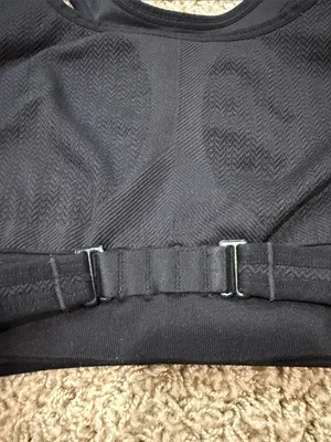 Patagonia Sports Bra Women’s Medium Black | Front Adjustable Band | Medium Suppo thumbnail 2