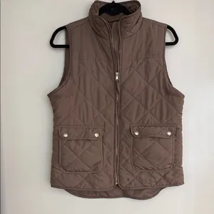 Thread & Supply Quilted Brown Sleeveless Vest thumbnail 2