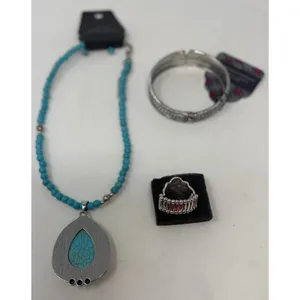 Paparazzi Necklace Bracelet Ring Set of Earrings Silver &‎ Turquoise thumbnail 2