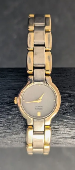 Ladies Citizen Watch Two Tone 5920-S76248 Needs New Battery thumbnail 1