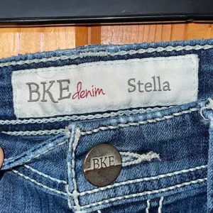BKE denim Stella distressed jeans bootcut size 26x31 1/2 lighter western country thumbnail 6