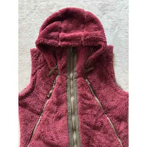 KUHL Women's Flight Pile Fleece Faux Fur Vest Jacket Hood Size Small thumbnail 2
