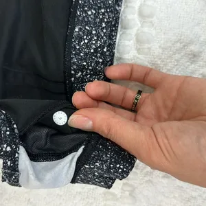 Lululemon Flow Y Bra Mesh Back Size 4 thumbnail 5