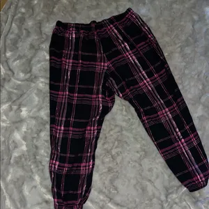 Victoria’s Secret Pink & Black Plaid Pajama Pants Size L/G thumbnail 7