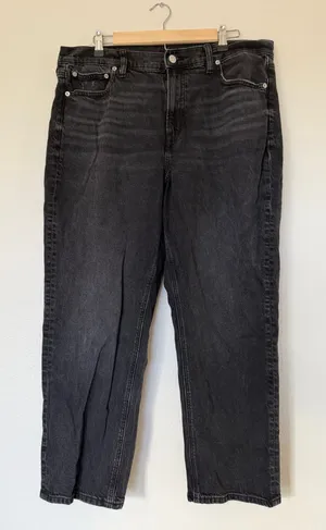 American Eagle Super High-Rise Ankle Straight Jeans thumbnail 1