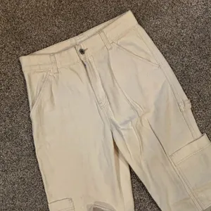 H&M Women Beige Utility Cargo Pants Size US 6 thumbnail 10