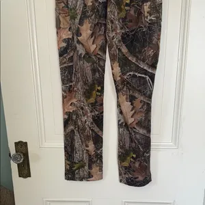 Green and Brown Cargo Pants with Camouflage Design thumbnail 11