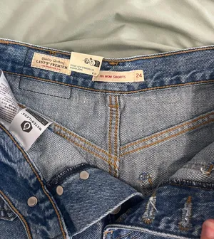 Levi's 80s Mom Shorts thumbnail 6