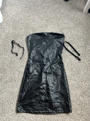 Spirit Halloween Black Dress with adjustable straps thumbnail 3