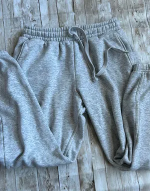 Fabletics Sweatpants thumbnail 1
