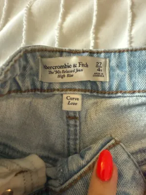 Abercrombie Jeans 90s Relaxed High-Rise thumbnail 3