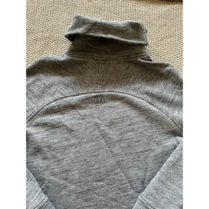 LULULEMON Women's Make a Move Funnel Neck Pullover Sweatshirt Gray Size 6 thumbnail 3