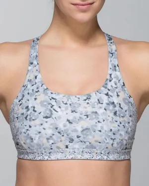 Lululemon‎ Top Speed Bra Size 6 Petite Fleur Silver Spoon Gray Print thumbnail 1
