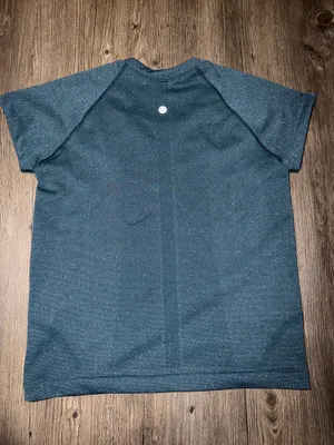 Lululemon Swiftly Tech T-shirt in blue with sparkles thumbnail 5