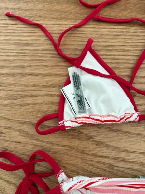 Frankie’s Bikinis set thumbnail 4