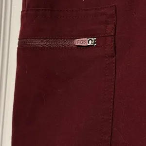 FIGS Maroon Zamora Joggers Size XL Petite Scrub Pants thumbnail 8