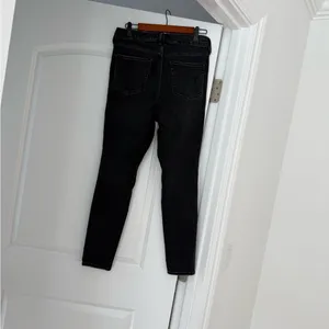 Good American Black Distressed Skinny Jeans Size 12 / 31 Stretch Denim thumbnail 5