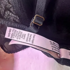 Victoria's Secret Black Lace Push-Up Bra thumbnail 6