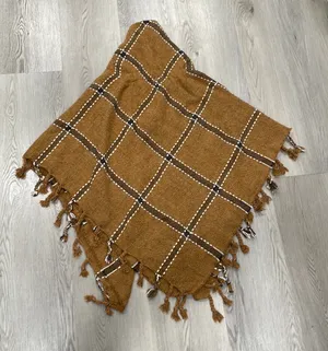 Poncho thumbnail 3